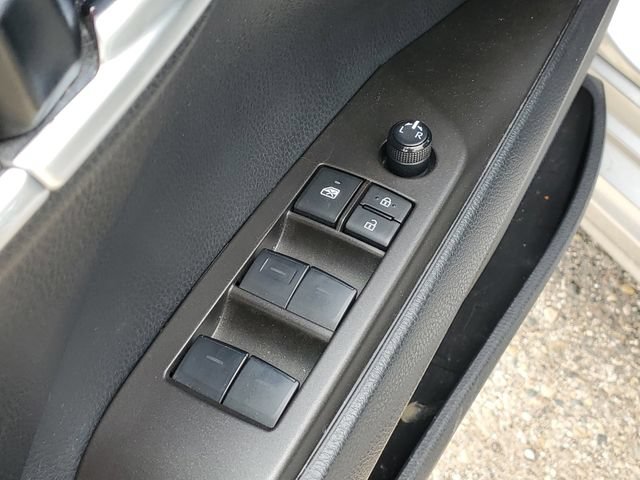 Used 2024 Toyota Camry SE FWD image 9