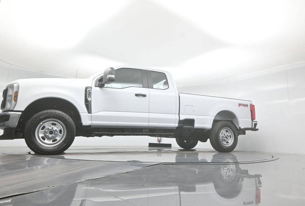 New 2026 Ford F350 XL w/ FX4 Off-Road Package image 7