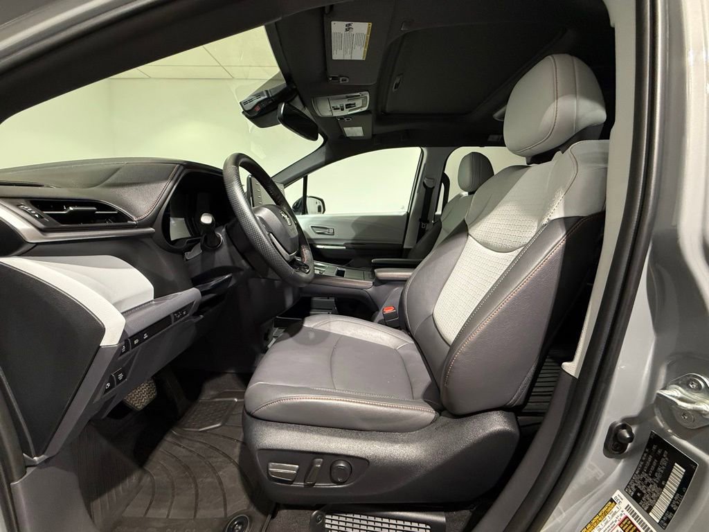 Certified 2023 Toyota Sienna XSE w/ XSE Plus Package AWD/4WD image 12