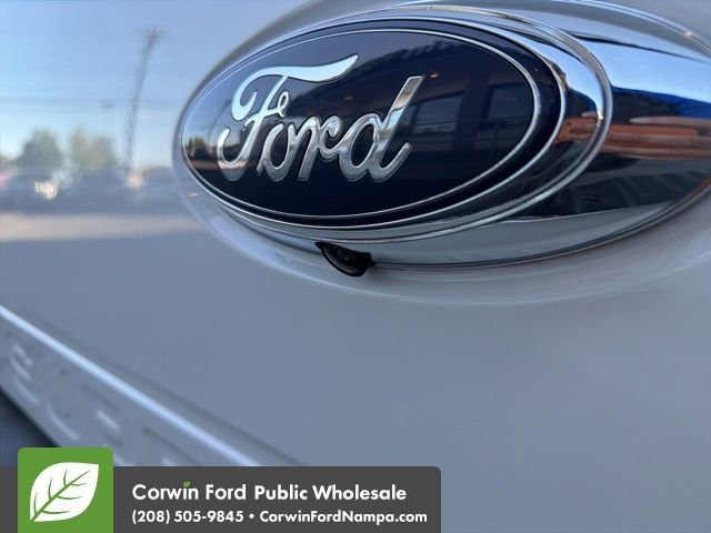 Used 2015 Ford F250 Lariat w/ Lariat Interior Package AWD/4WD image 11