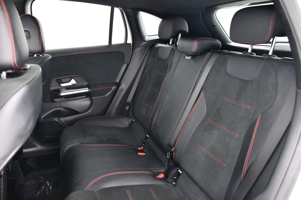 Used 2023 Mercedes-Benz GLA 250 4MATIC image 21