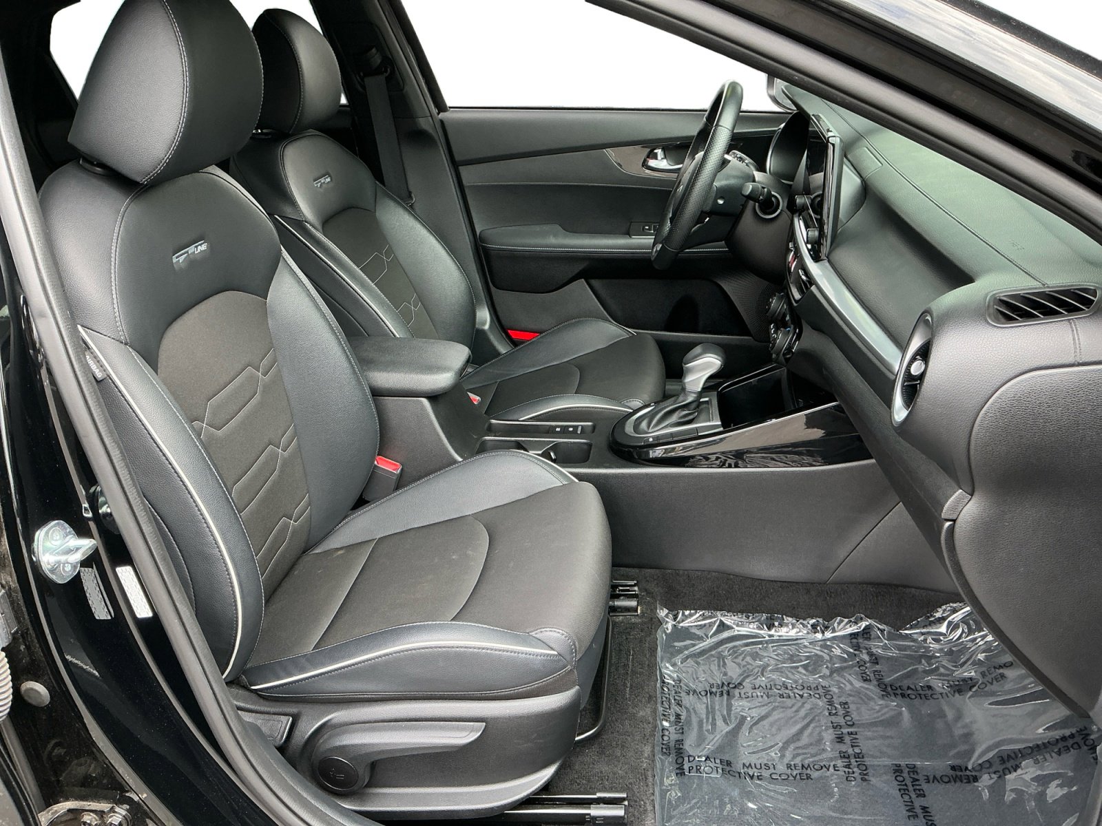 Used 2023 Kia Forte GT-Line w/ GT-Line Premium Package FWD image 15