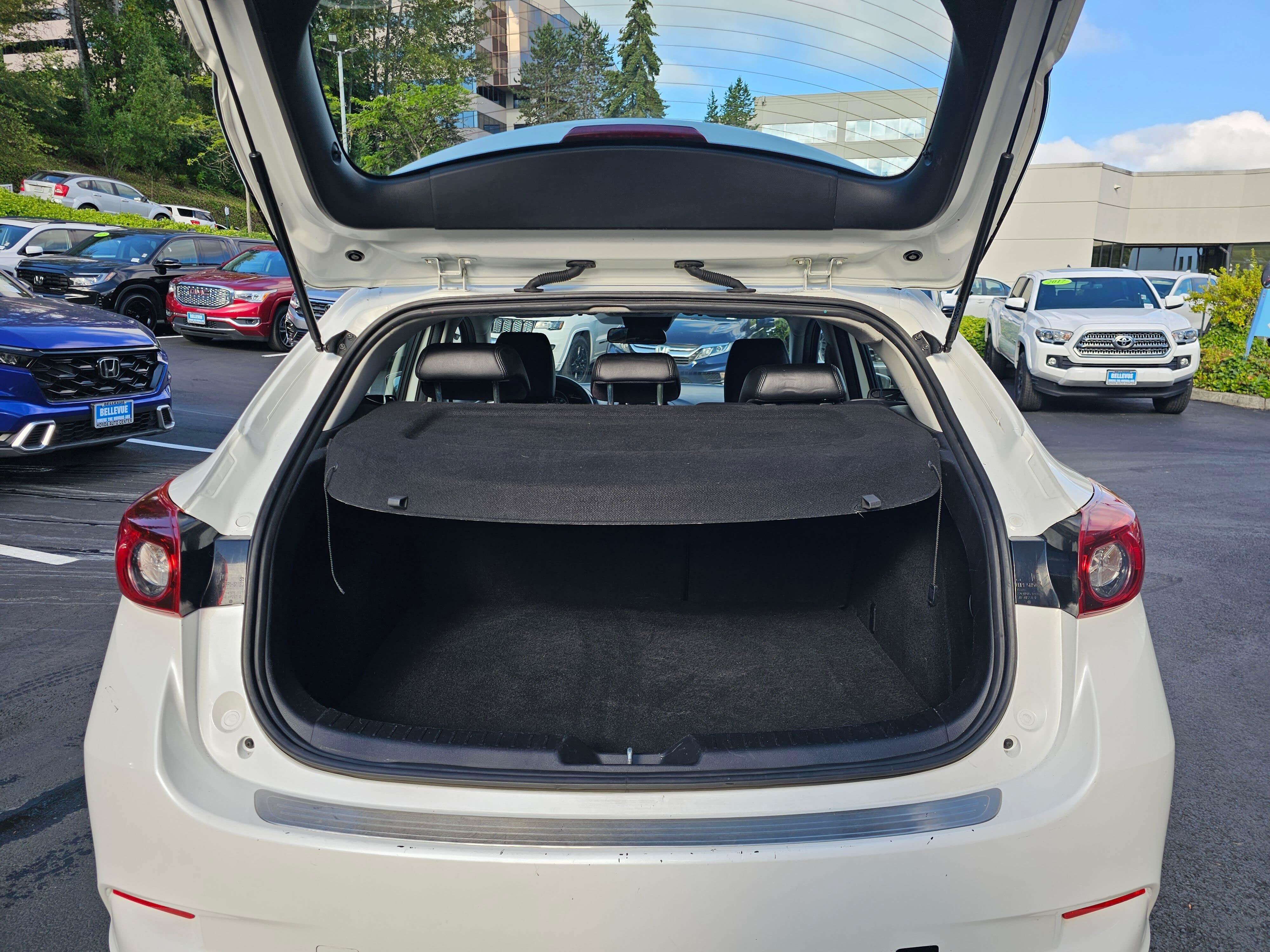 Used 2017 MAZDA MAZDA3 Touring FWD image 17