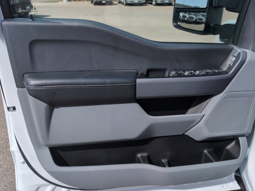 Used 2024 Ford F250 XLT w/ FX4 Off-Road Package image 9