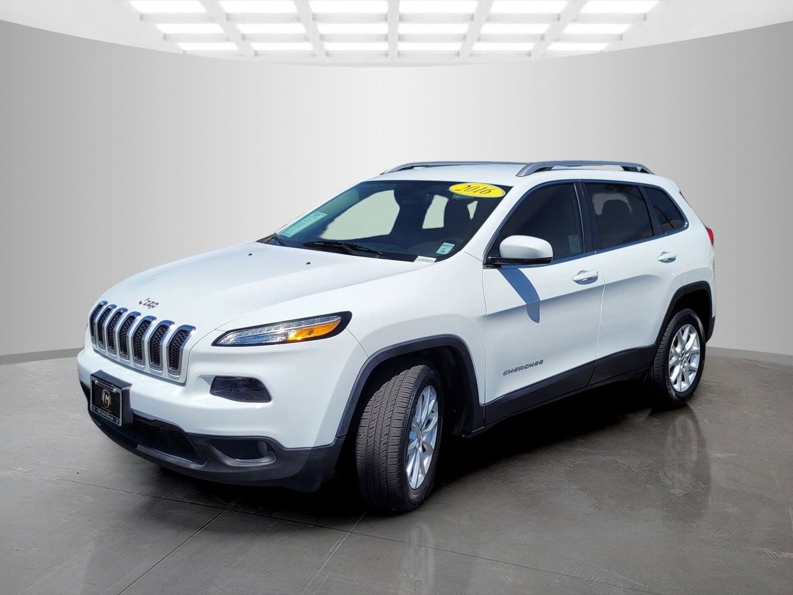 Used 2016 Jeep Cherokee Latitude w/ Safety/Convenience Group FWD image 8