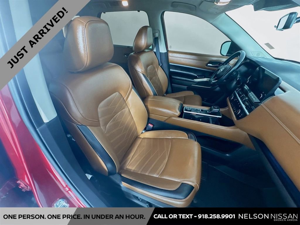 Certified 2024 Nissan Pathfinder Platinum w/ Cargo Package image 31