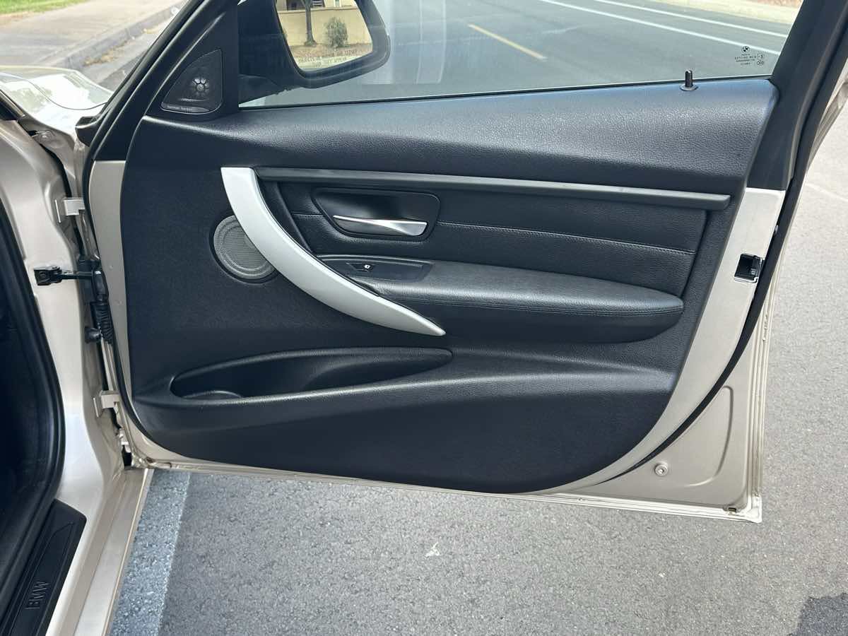 Used 2013 BMW 328i Sedan RWD image 50