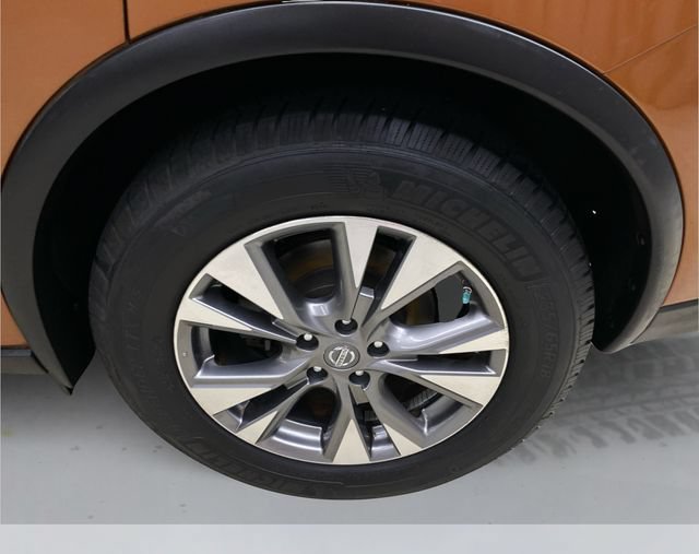Used 2015 Nissan Murano SV AWD/4WD image 18