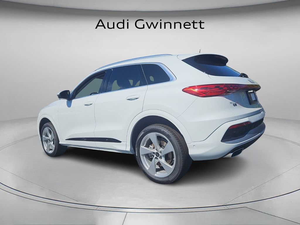 Certified 2025 Audi Q5 Premium Plus AWD/4WD image 3