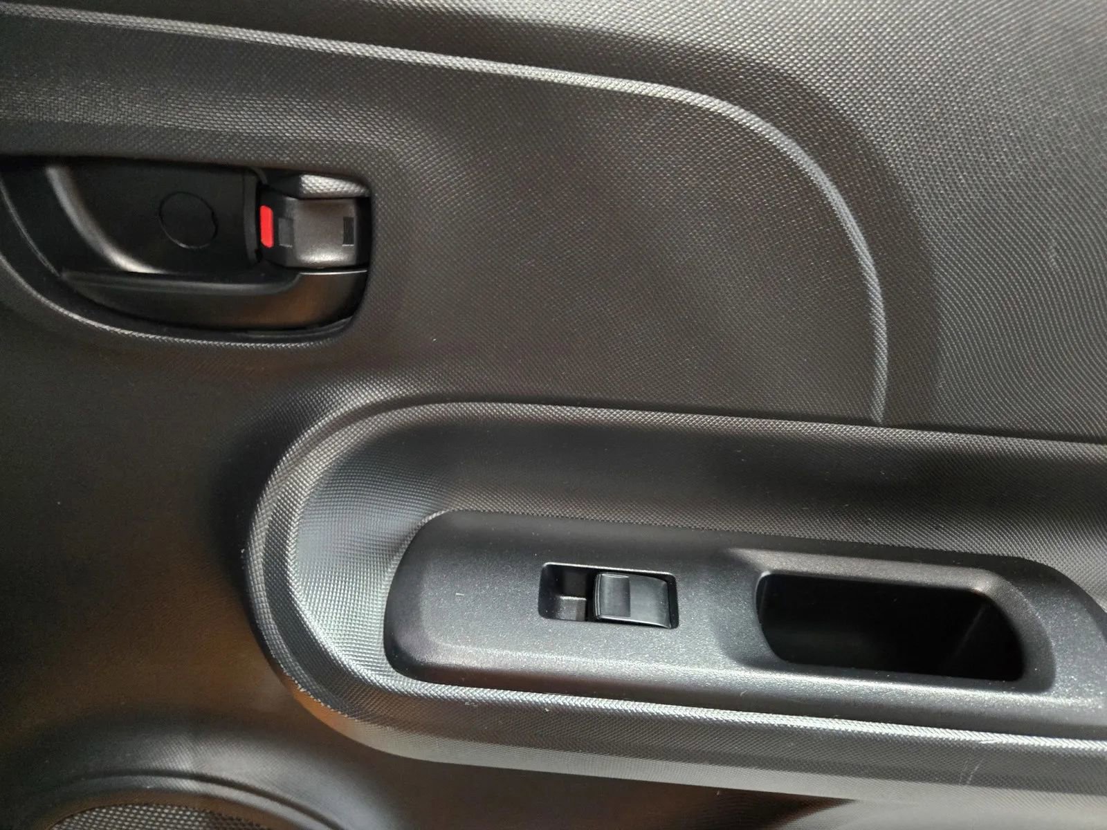 Used 2015 Toyota Prius C One FWD image 8