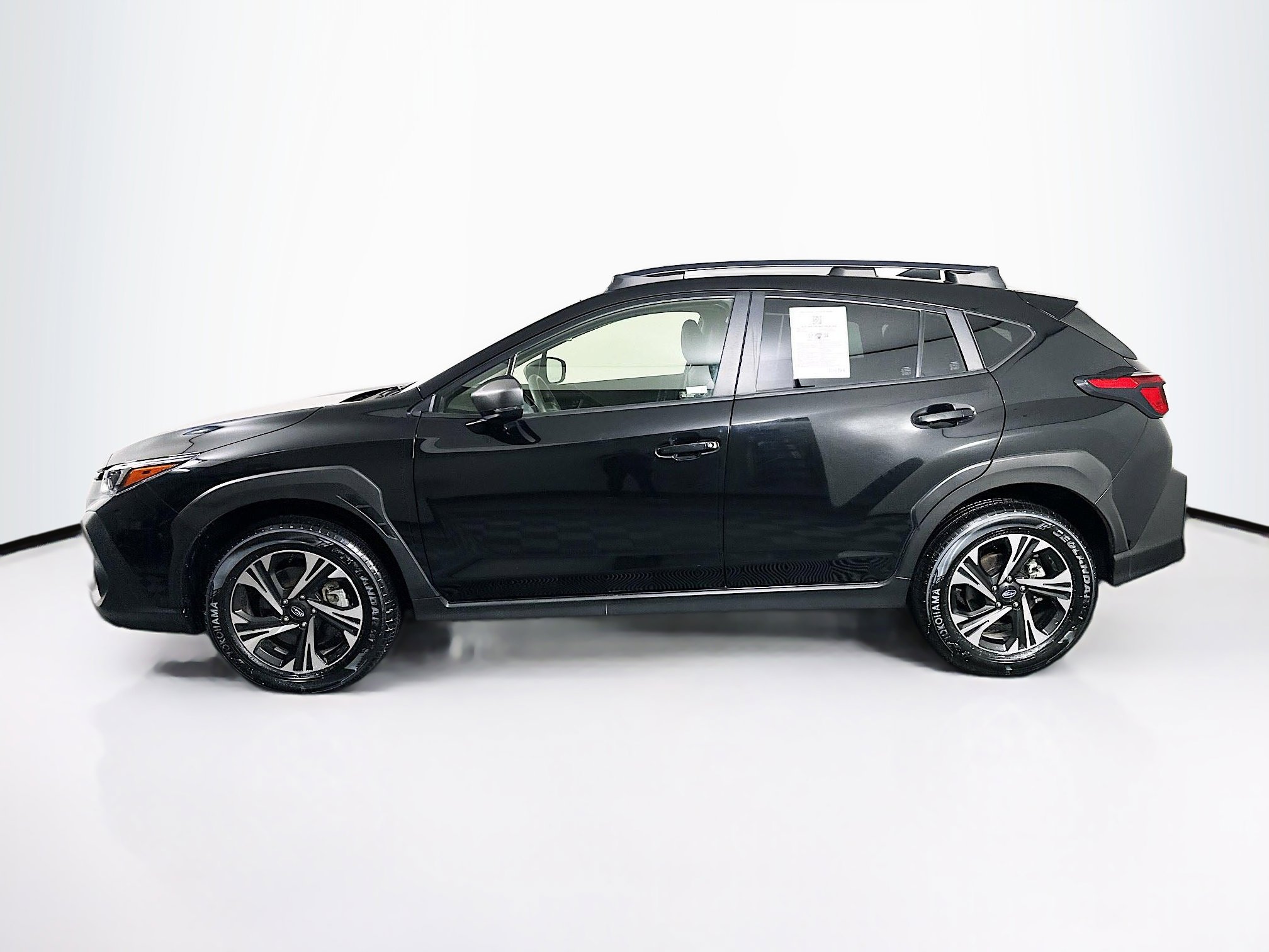 Used 2024 Subaru Crosstrek 2.0i Premium image 4