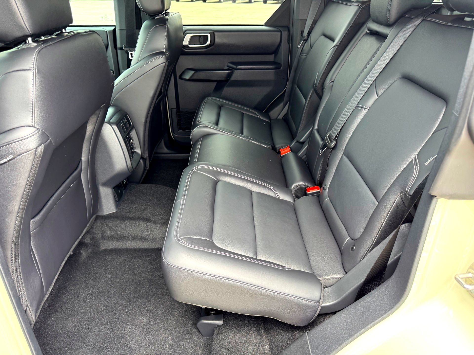 Used 2026 Ford Bronco Outer Banks AWD/4WD image 17