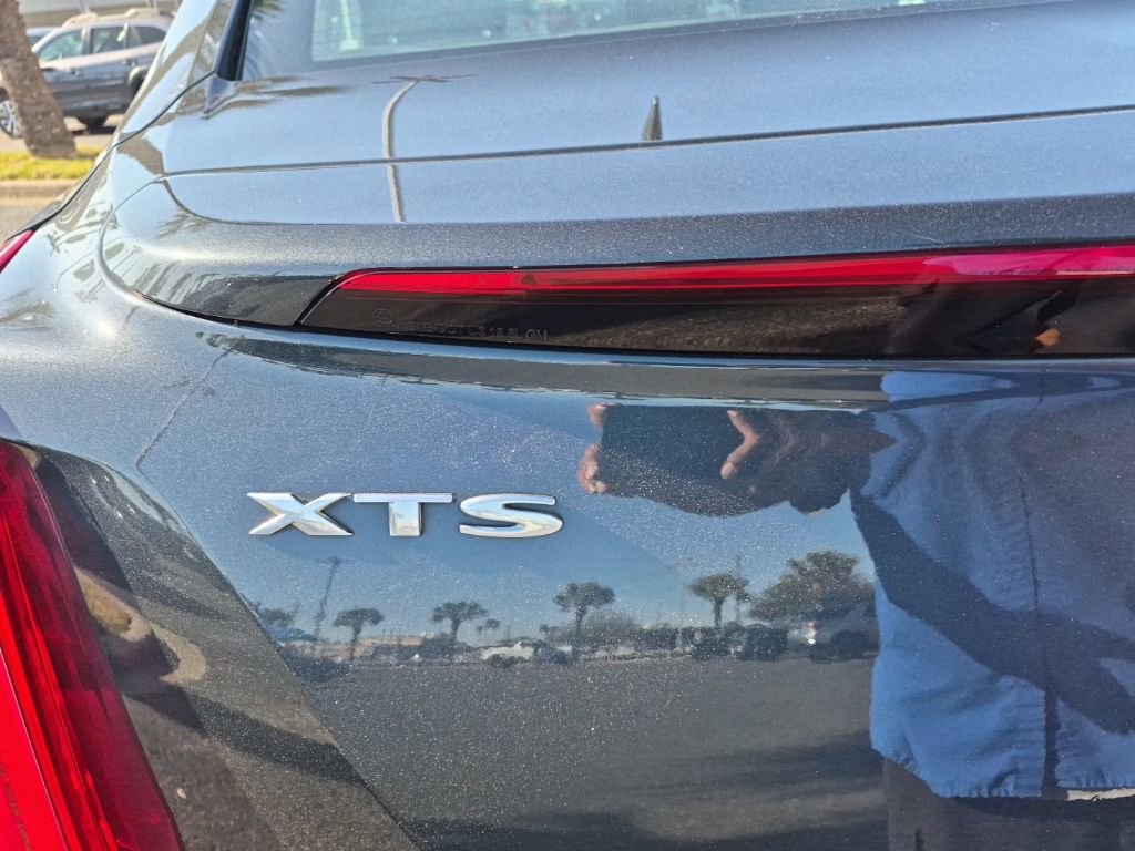 Used 2019 Cadillac XTS Luxury FWD image 16