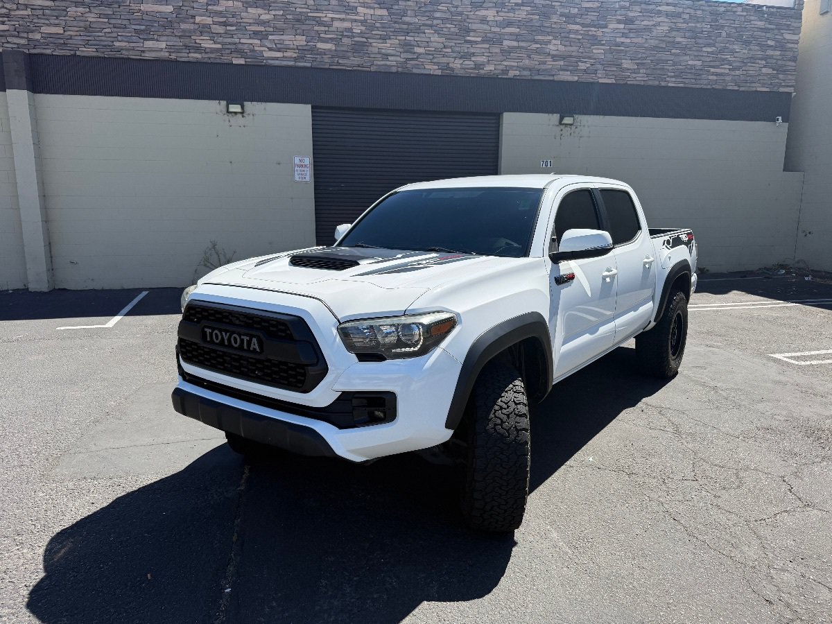 Used 2017 Toyota Tacoma TRD Pro AWD/4WD image 4