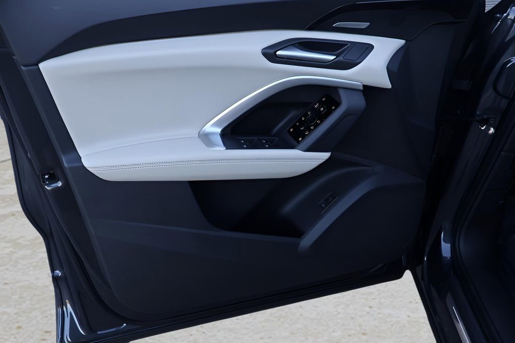 New 2025 Audi Q5 Premium Plus image 10