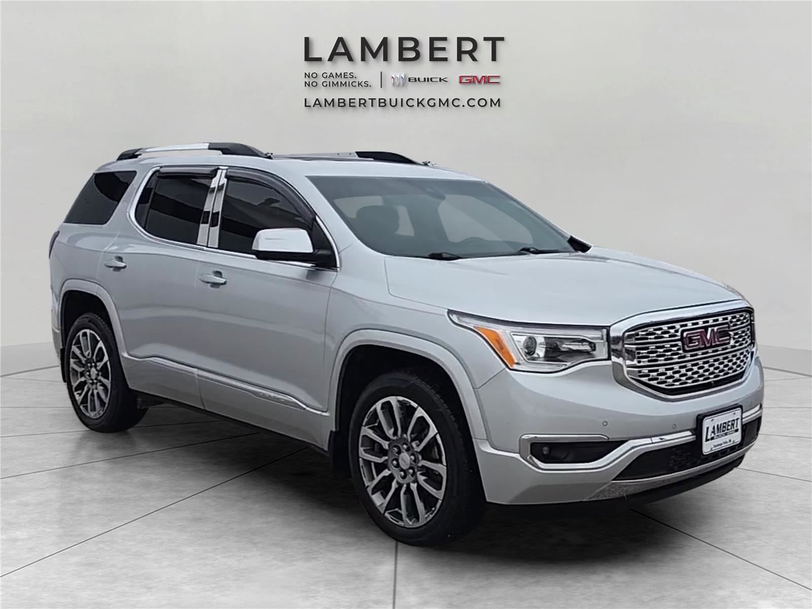 Used 2017 GMC Acadia Denali w/ Technology Package image 4