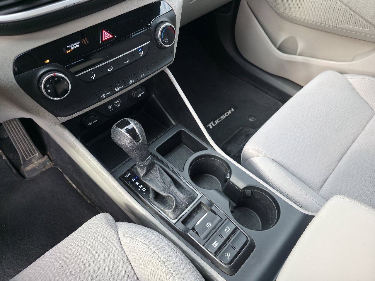 Used 2020 Hyundai Tucson SE image 39