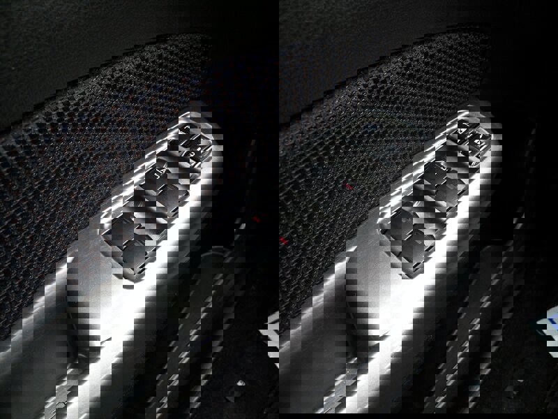 Used 2011 Subaru Forester 2.5X Premium w/ All-Weather Pkg image 30