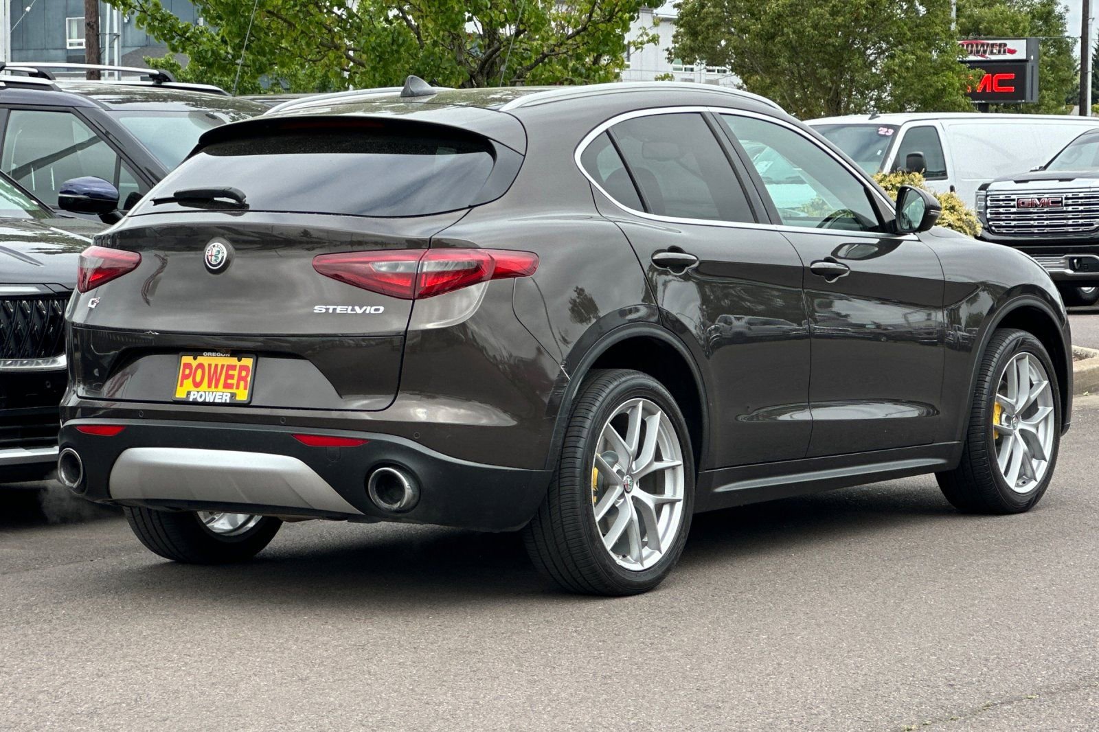 Used 2018 Alfa Romeo Stelvio Ti AWD/4WD image 4