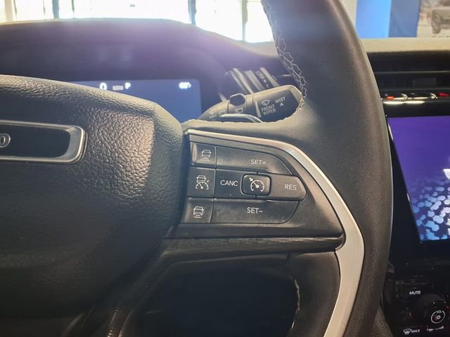 Used 2024 Jeep Grand Cherokee L Laredo AWD/4WD image 21