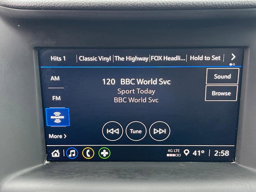 Used 2022 GMC Terrain SLE w/ Driver Convenience Package image 9