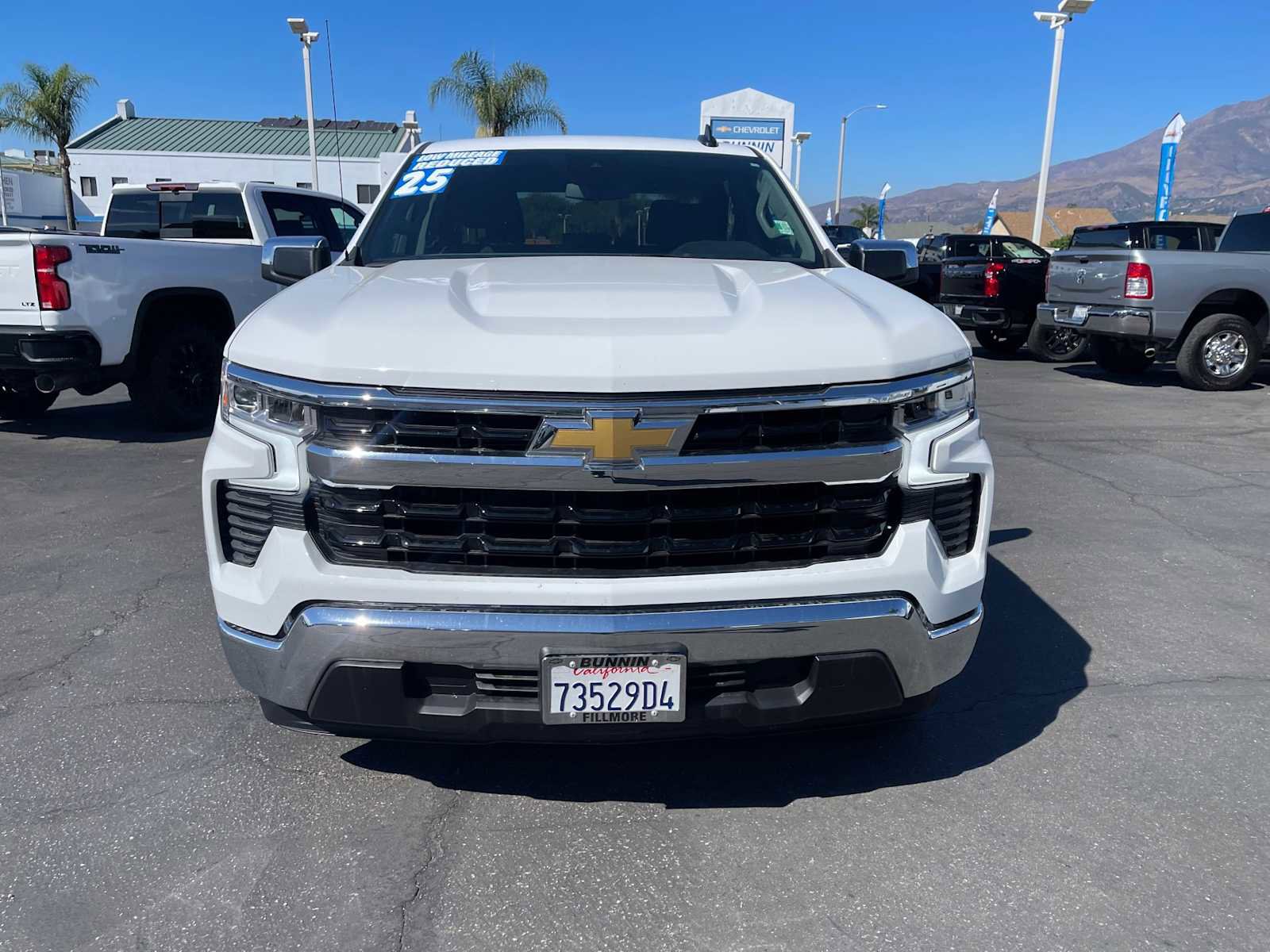 Used 2025 Chevrolet Silverado 1500 LT image 3