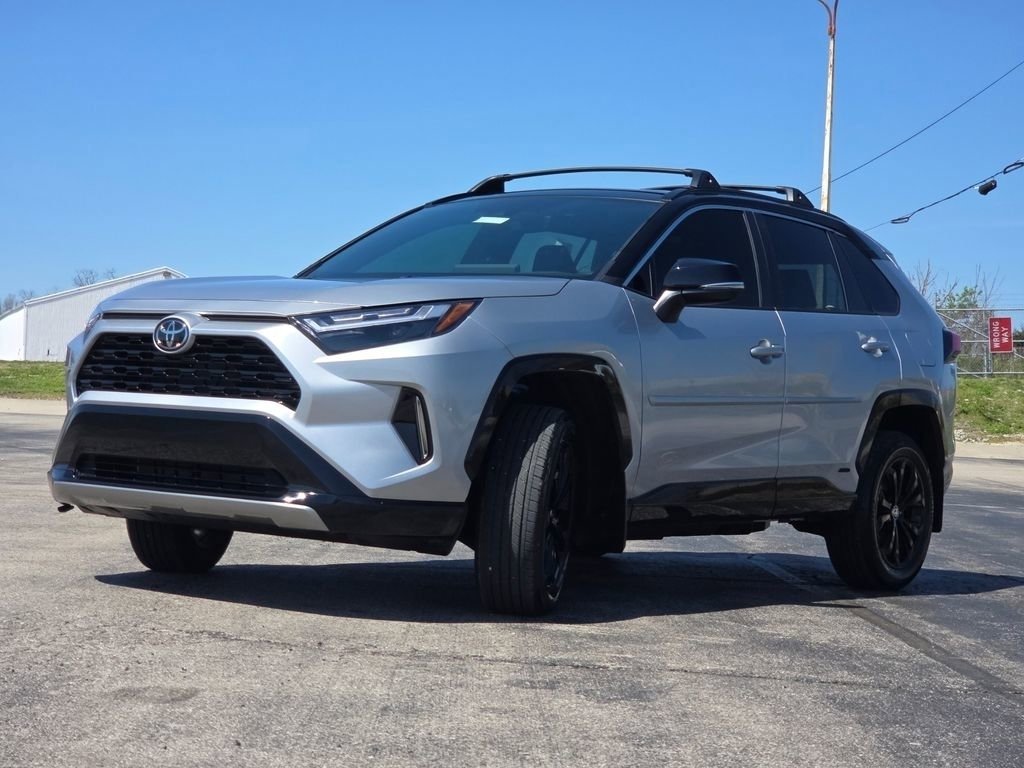 Used 2025 Toyota RAV4 XSE w/ Weather Package image 22