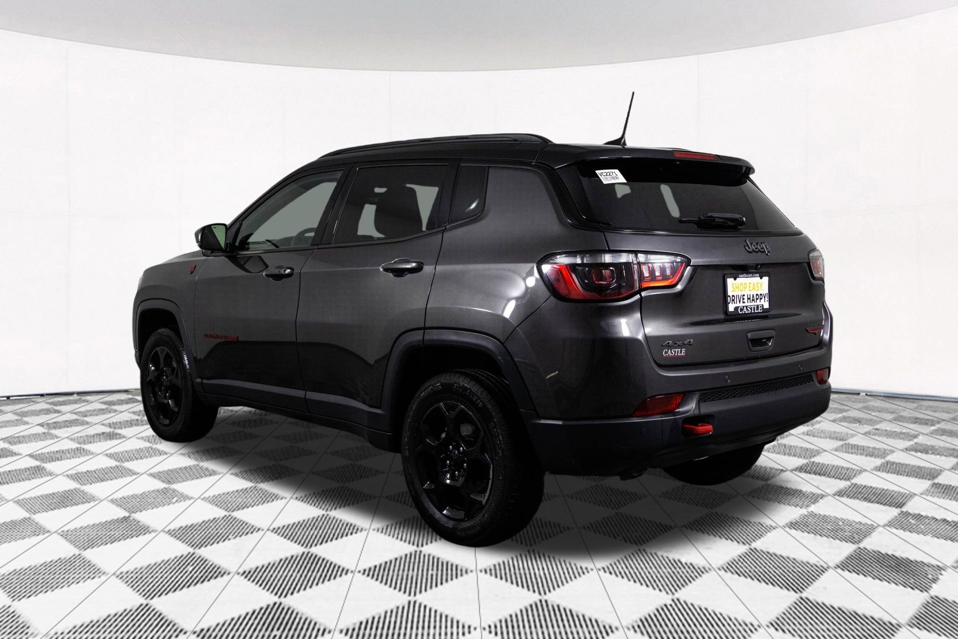 Used 2024 Jeep Compass Trailhawk AWD/4WD image 13