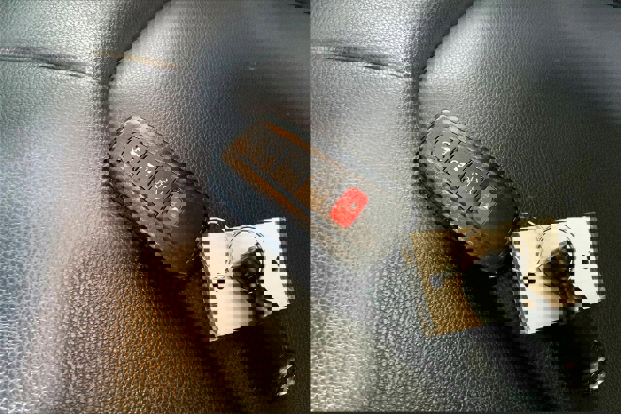 Used 2022 Toyota Highlander XLE image 11