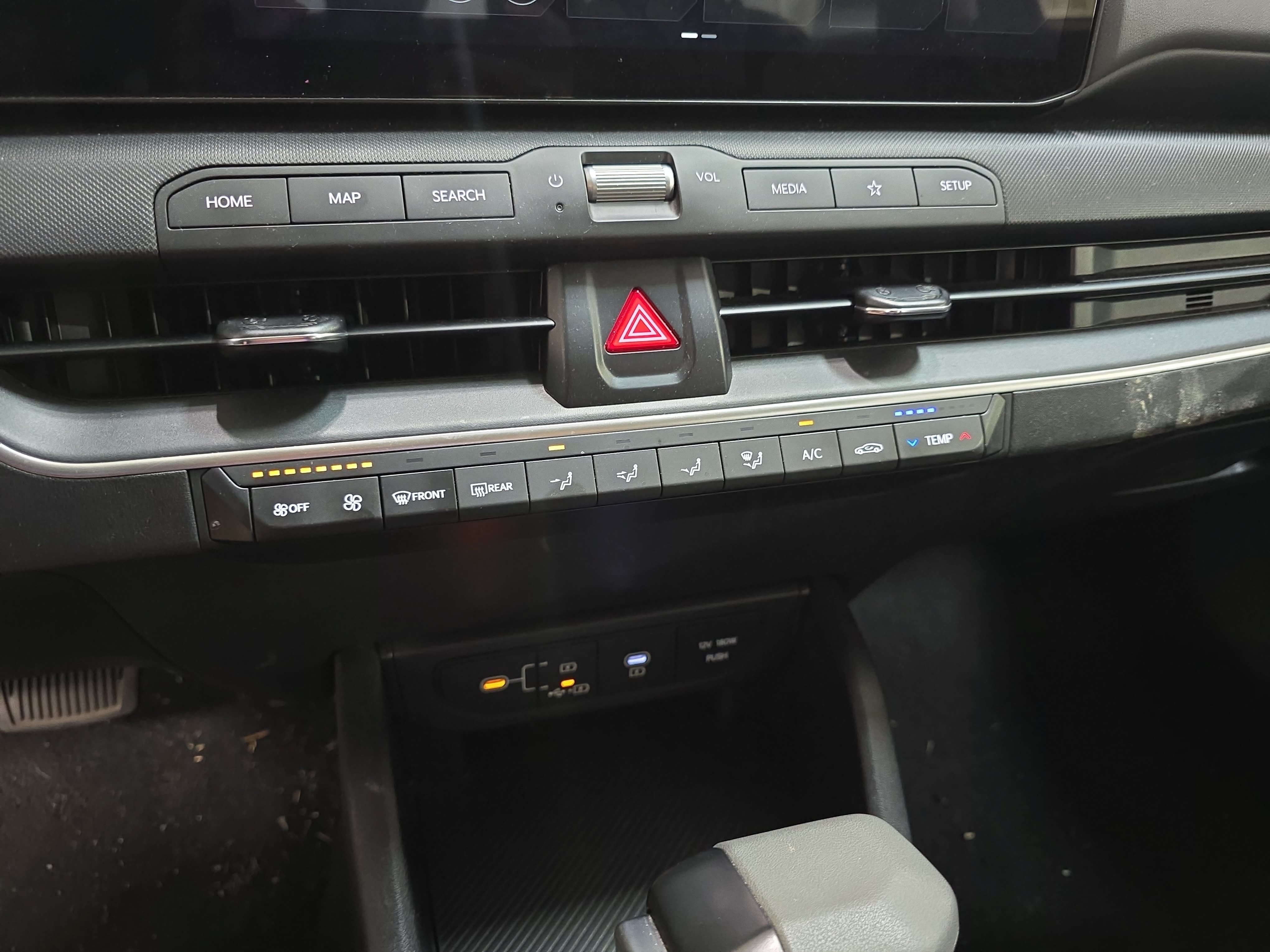 Used 2025 Kia K4 FWD image 21