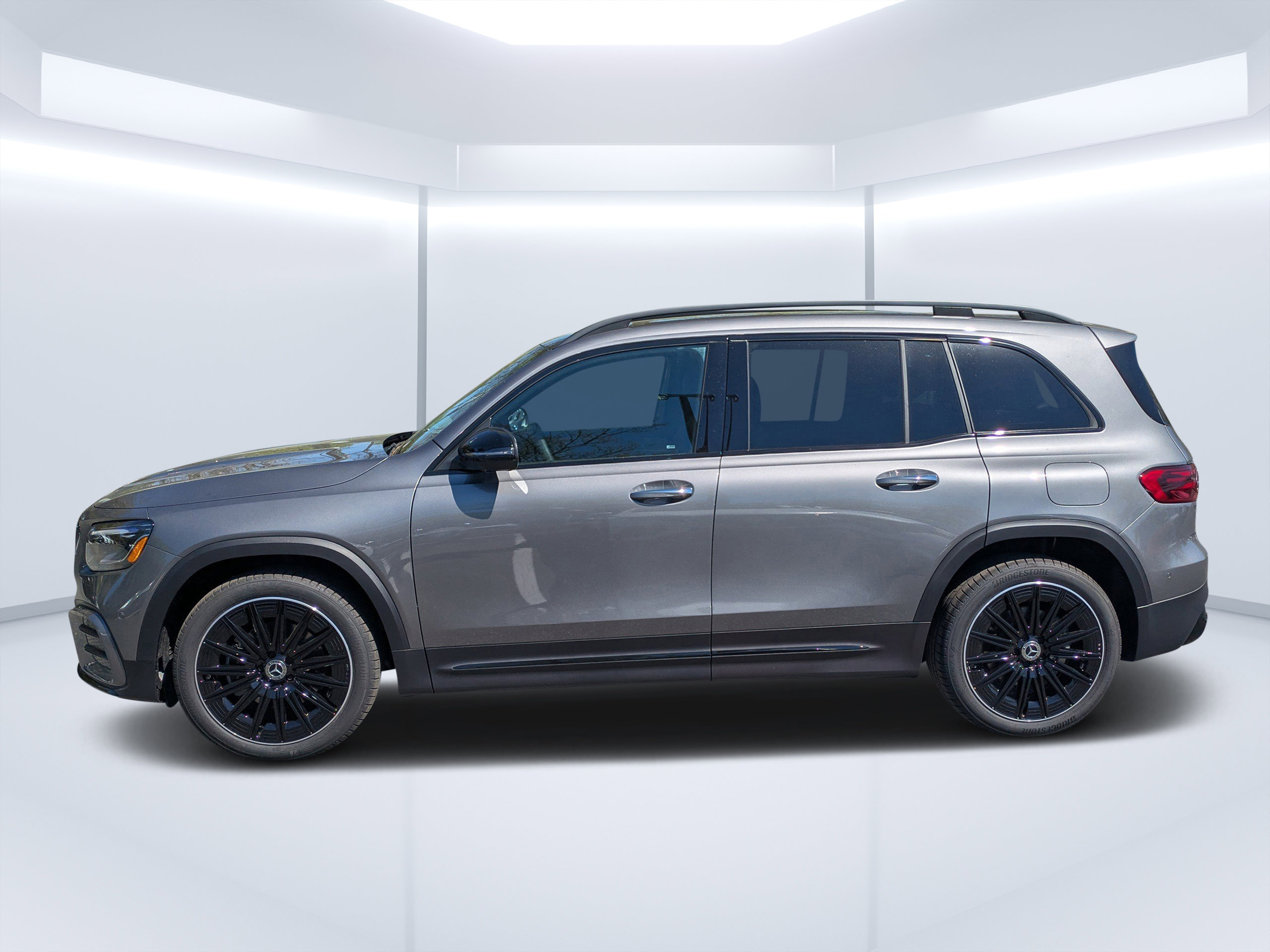 New 2026 Mercedes-Benz GLB 250 image 9