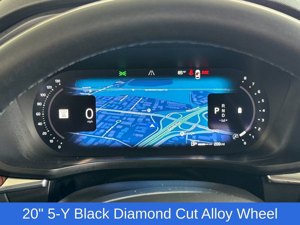 Certified 2023 Volvo XC60 B5 Plus image 24