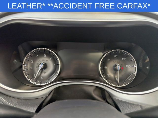 Used 2025 Chrysler Pacifica Limited image 32