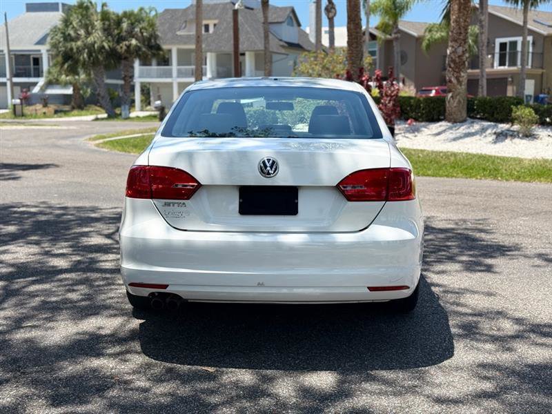 Used 2014 Volkswagen Jetta S FWD image 4