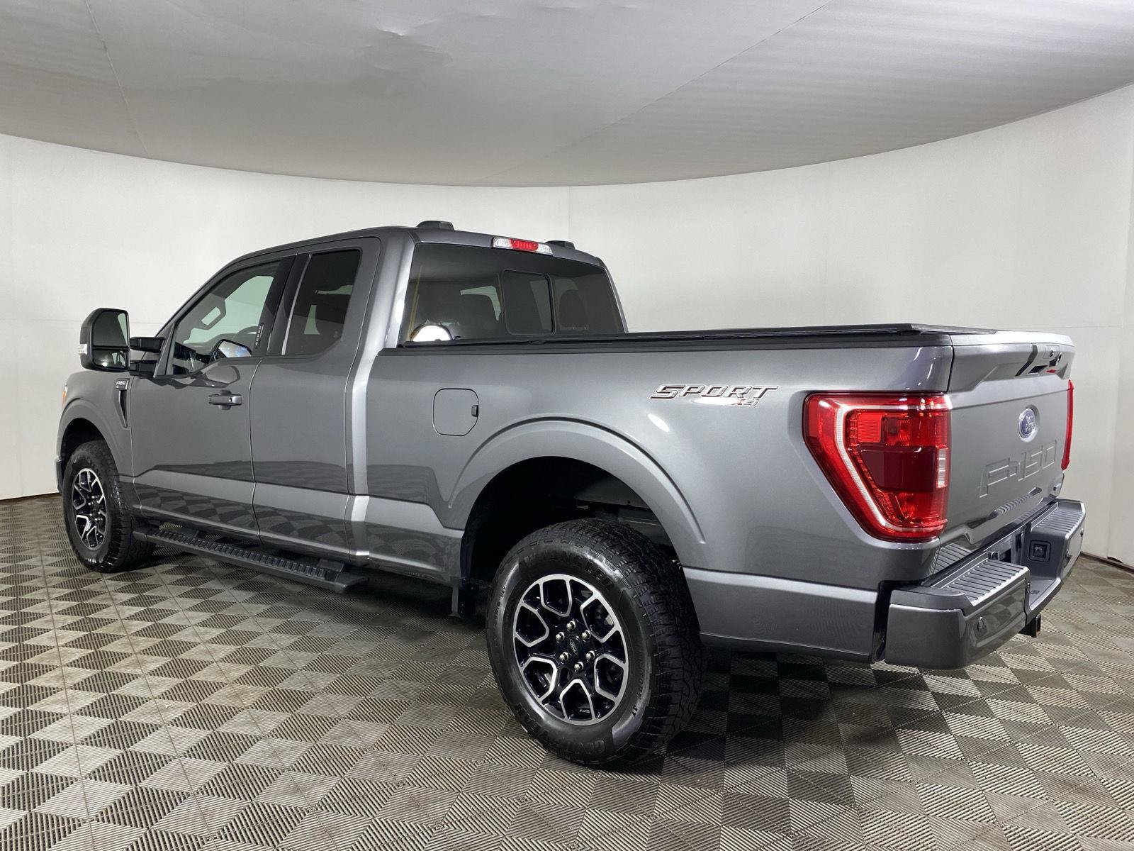 Used 2022 Ford F150 XLT w/ Equipment Group 302A High AWD/4WD image 5