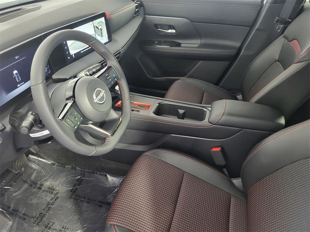 New 2025 Nissan Kicks SR w/ SR Premium Package image 8