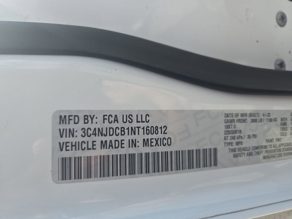 Used 2022 Jeep Compass Limited image 35