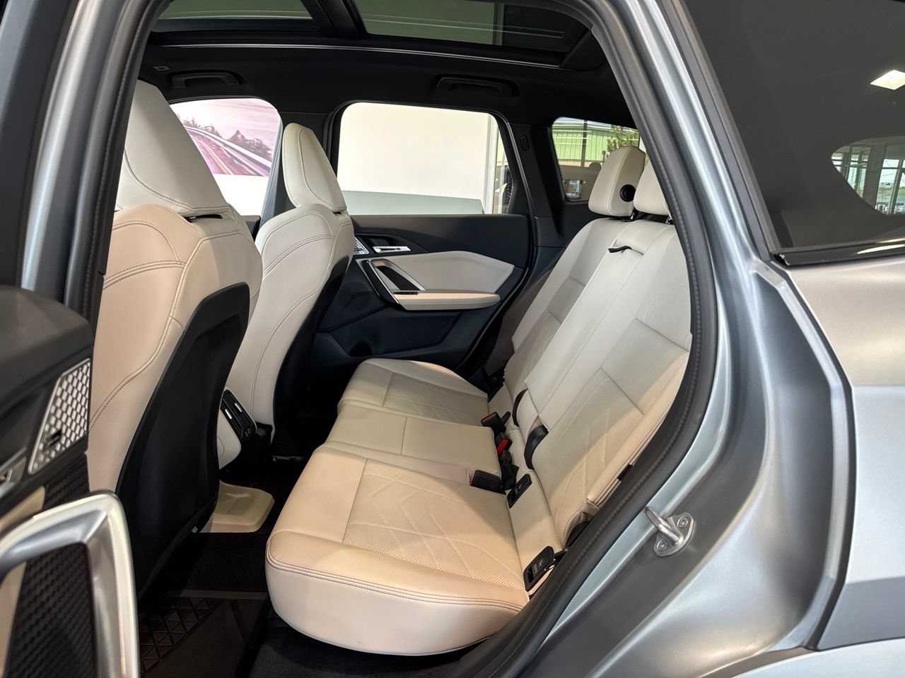 Used 2025 BMW X1 M35i w/ Premium Package AWD/4WD image 37