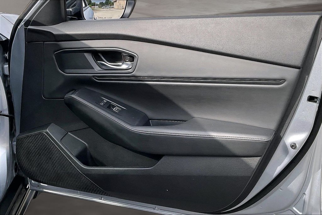 Certified 2025 Honda Accord Sport image 27