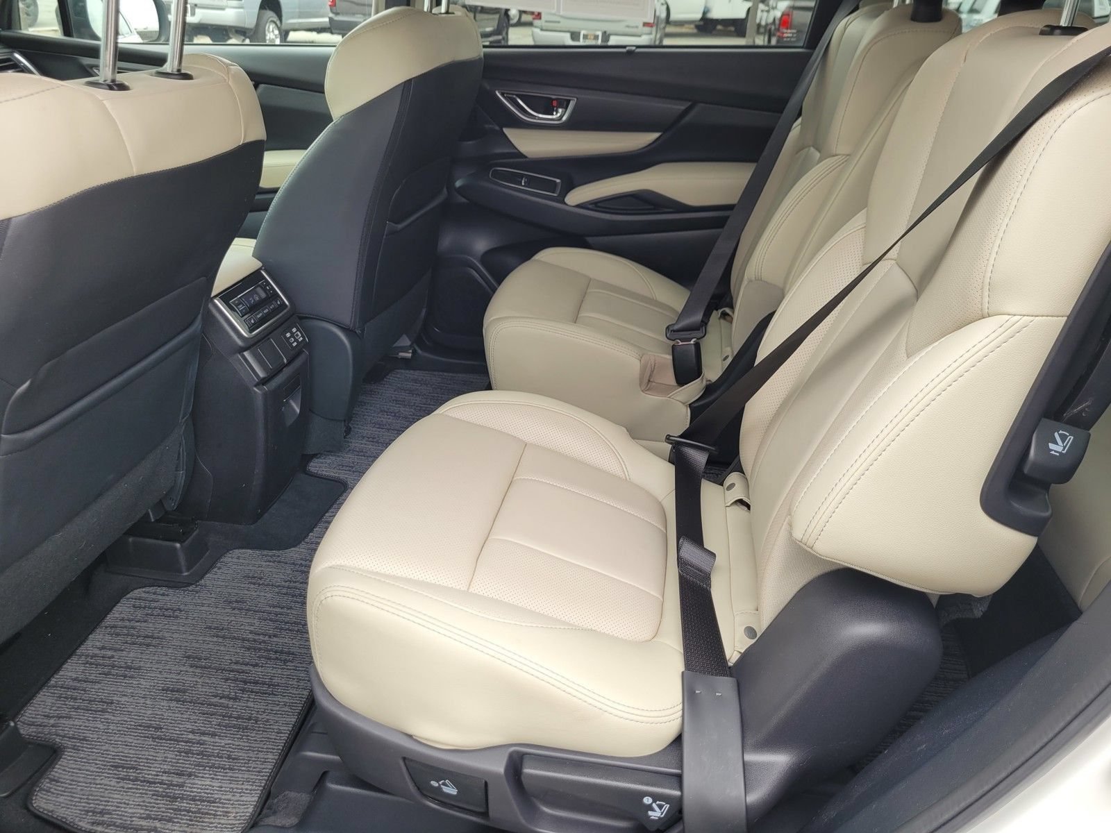 Used 2023 Subaru Ascent Limited AWD/4WD image 13