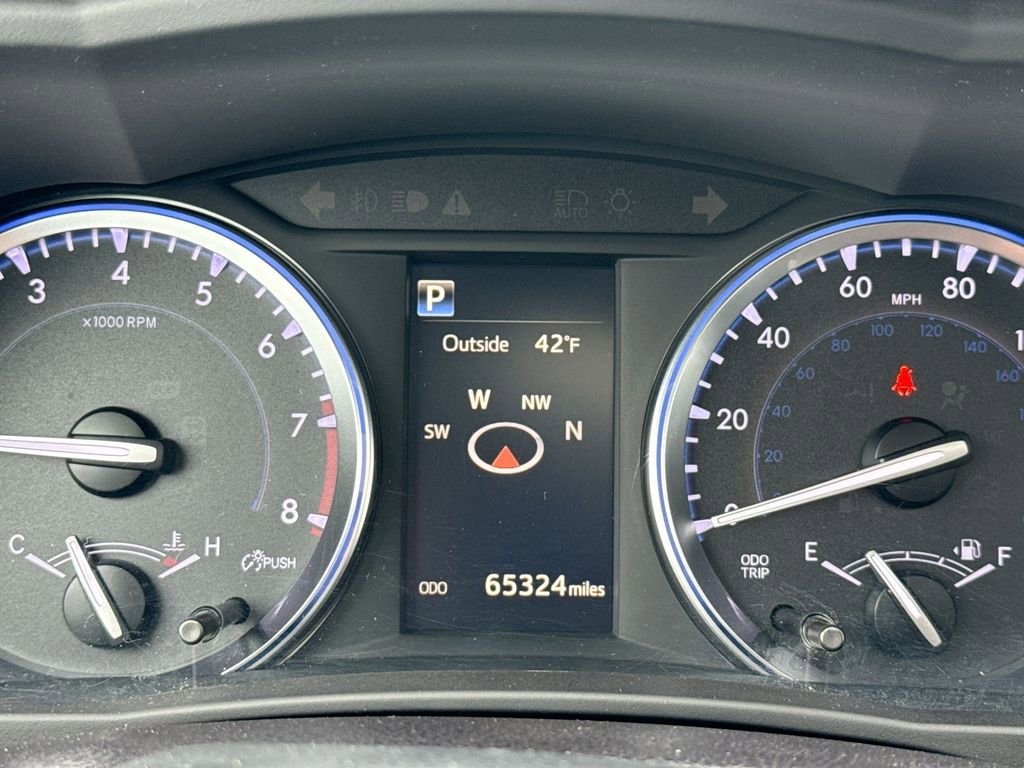 Used 2019 Toyota Highlander XLE w/ Carpet Mat Package (TMS) image 10