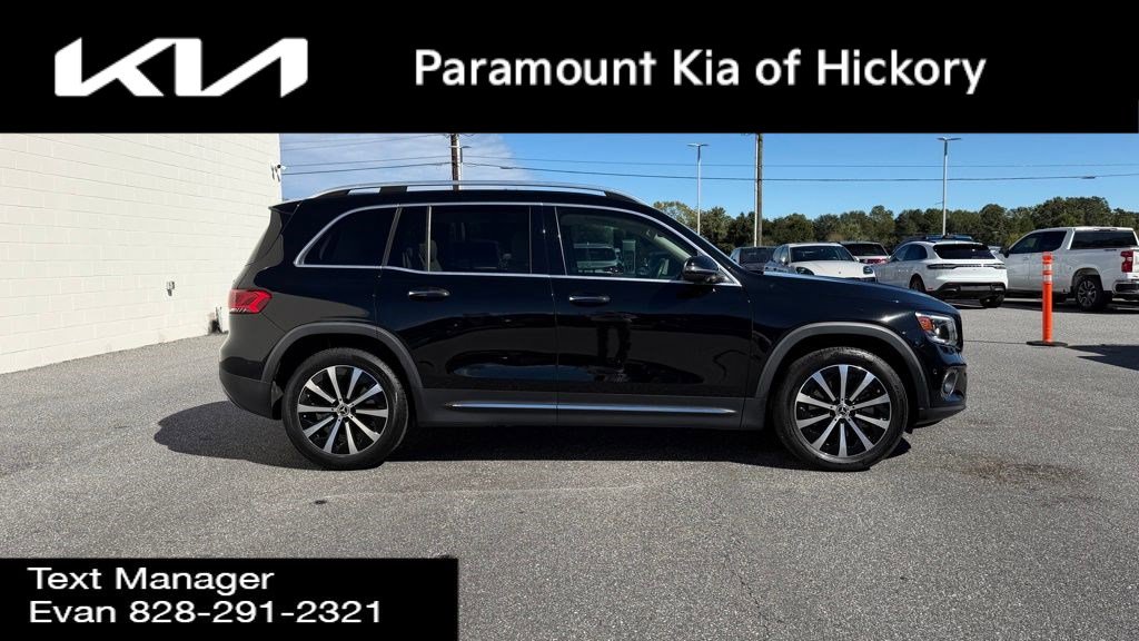 Used 2022 Mercedes-Benz GLB 250 4MATIC image 22