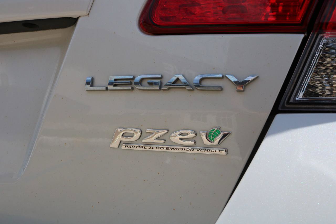 Used 2011 Subaru Legacy 2.5i Limited AWD/4WD image 10