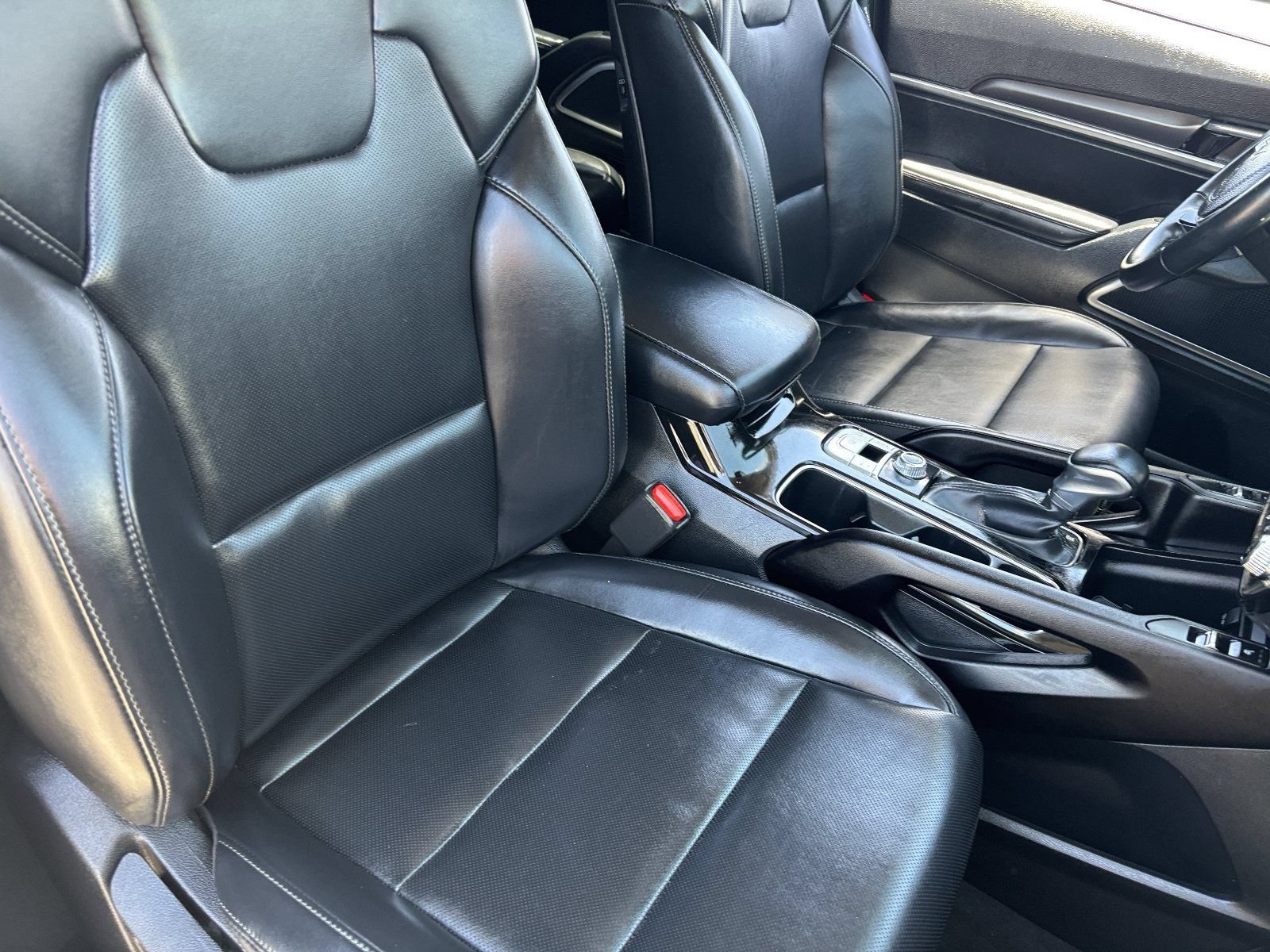 Used 2024 Kia Telluride S w/ S Sunroof Package FWD image 9