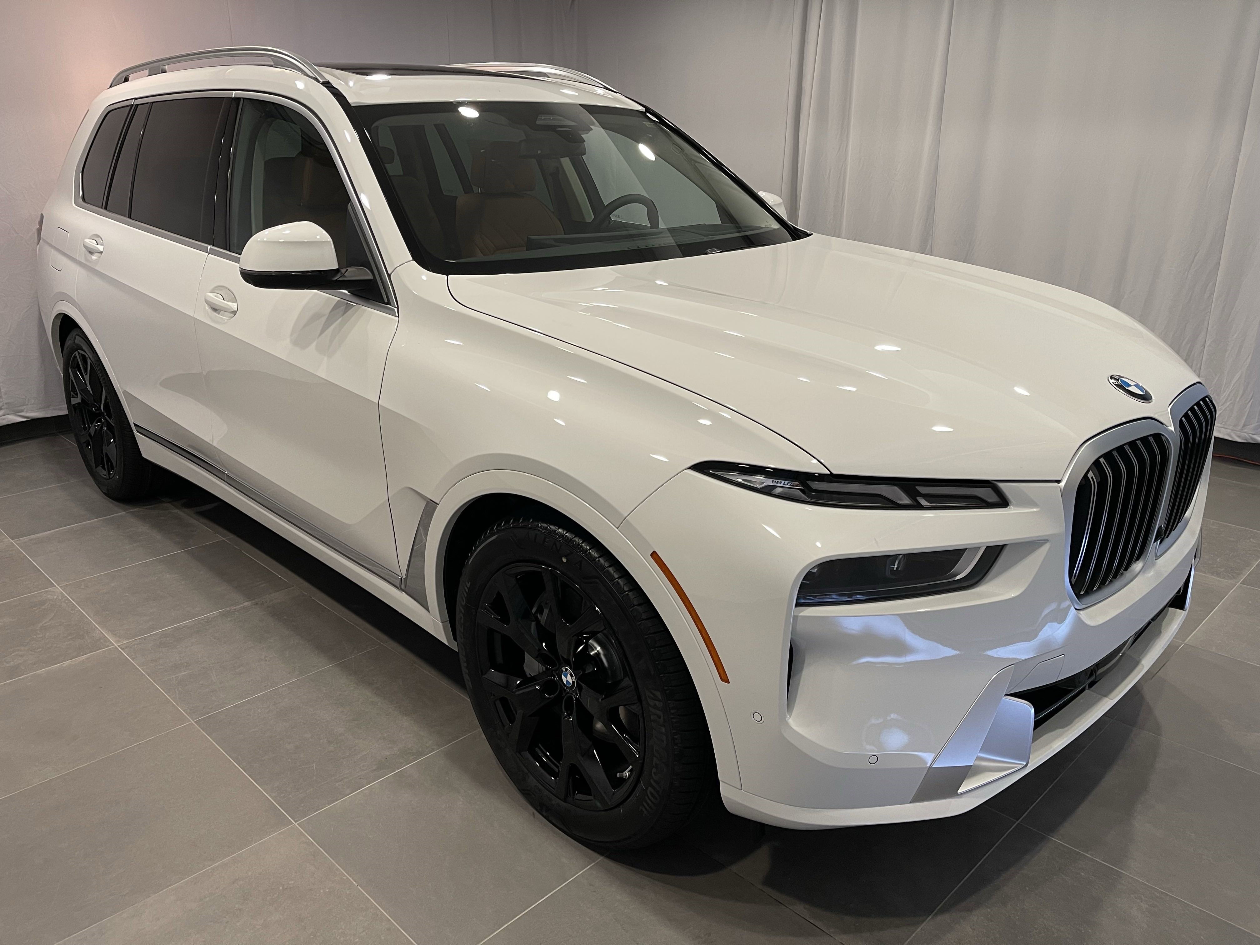 New 2026 BMW X7 xDrive40i AWD/4WD image 3