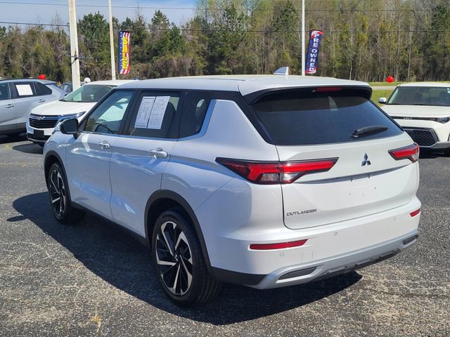 Used 2024 Mitsubishi Outlander SE image 6