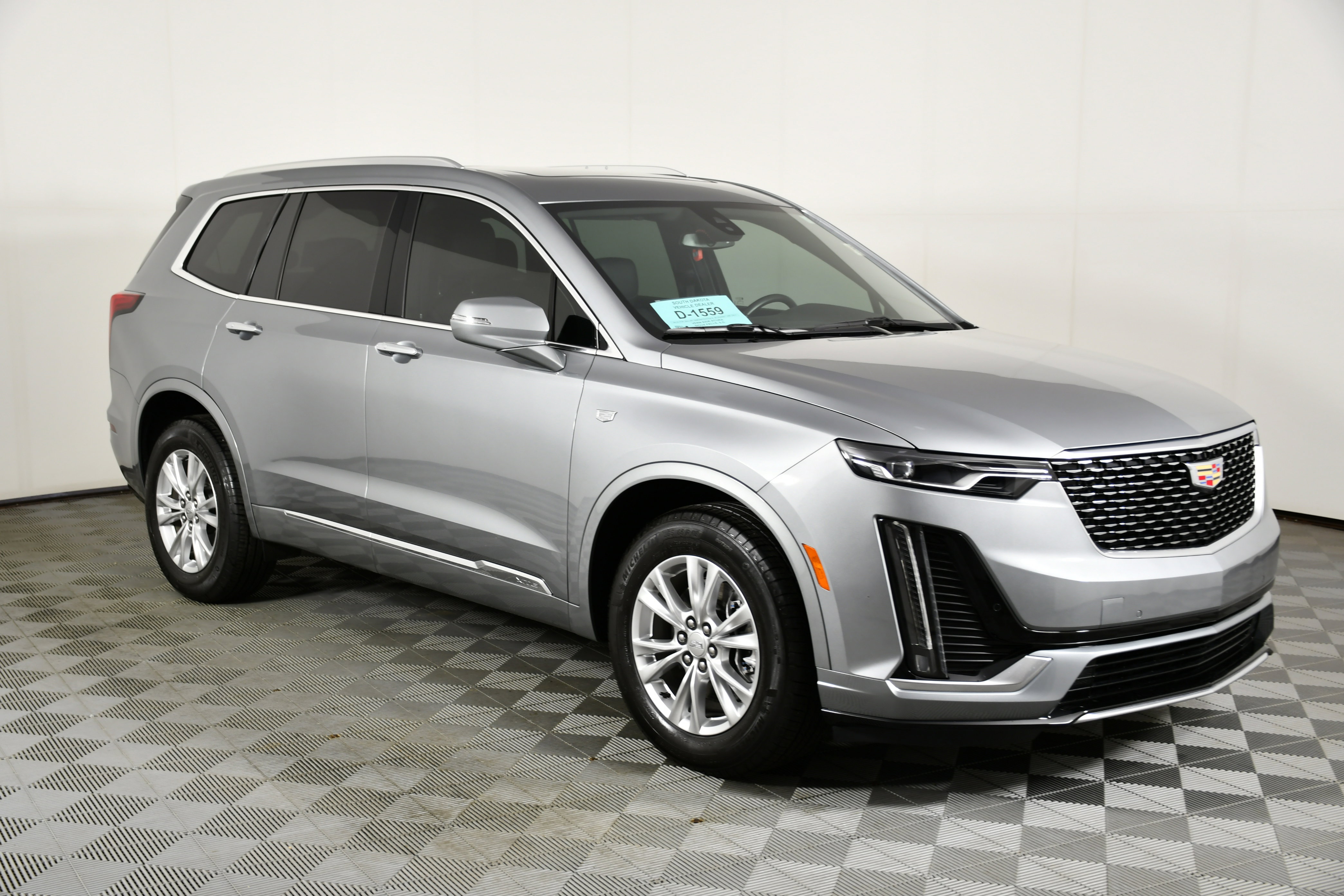 Used 2025 Cadillac XT6 Luxury image 4