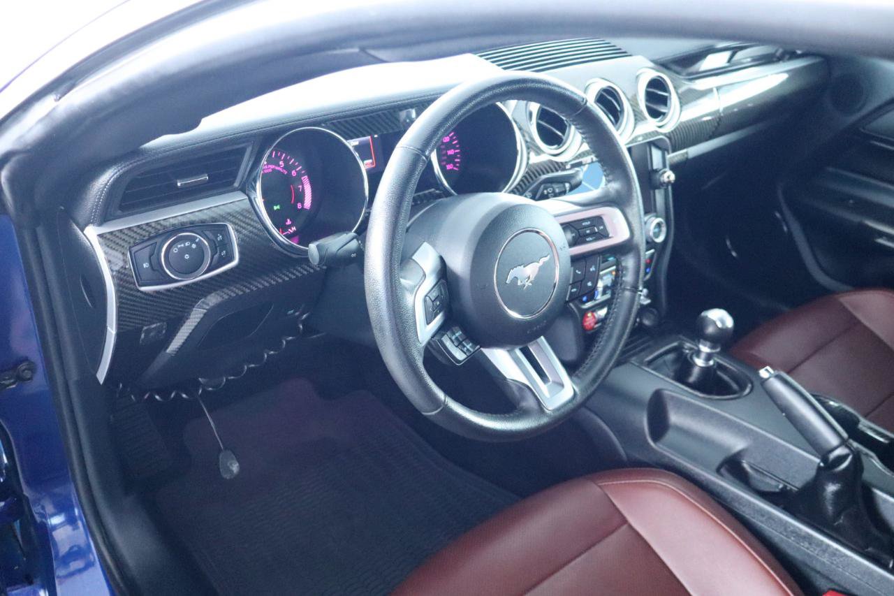 Used 2016 Ford Mustang Premium RWD image 15