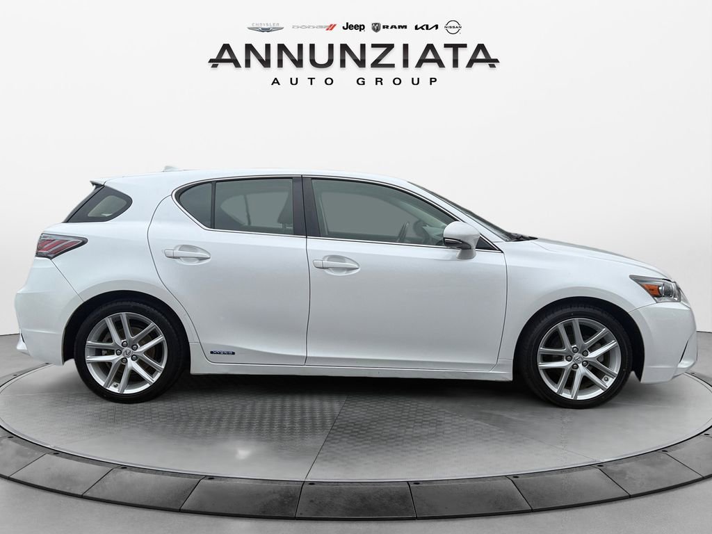 Used 2017 Lexus CT 200h w/ Navigation System Package image 6