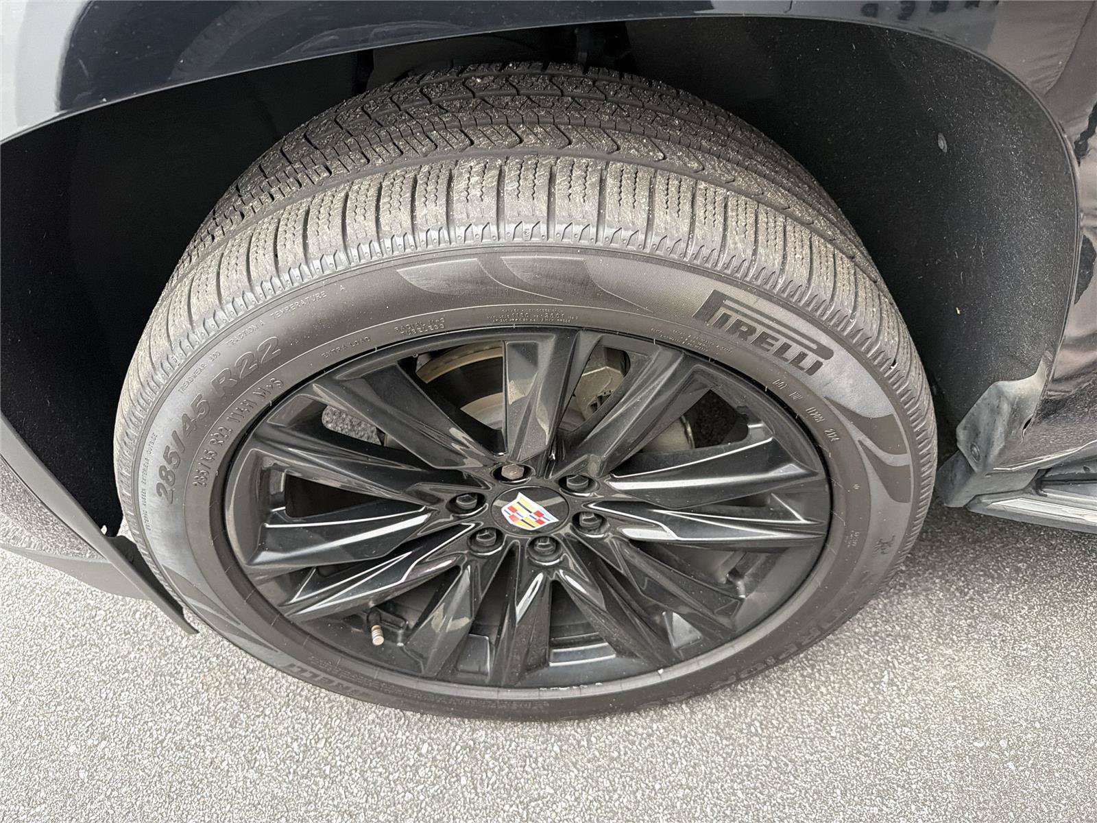 Used 2019 Cadillac Escalade Luxury AWD/4WD image 7
